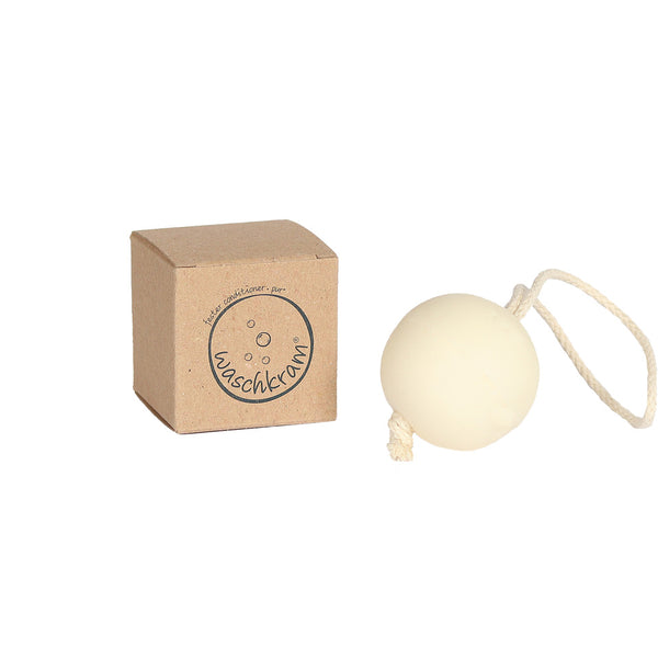 Ökologisch verpackte und nachhaltig produzierte Conditionerkugel. Macht deine Haare seidig glänzend